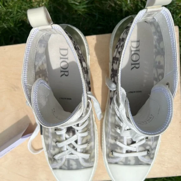 Dior B23